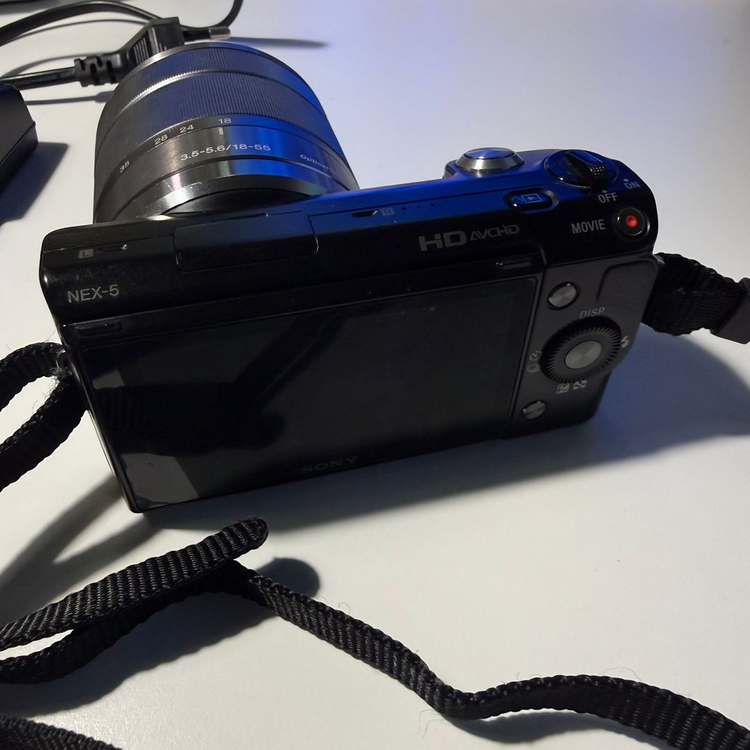 소니 NEX-5 미러리스 카메라 + 18-55mm 렌즈 세트 이미지