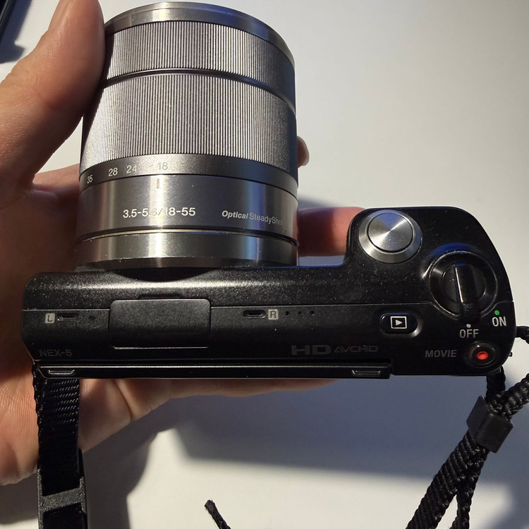 소니 NEX-5 미러리스 카메라 + 18-55mm 렌즈 세트 이미지