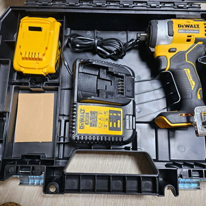 디월트 충전 임팩 렌치 드라이버 드릴 세트
