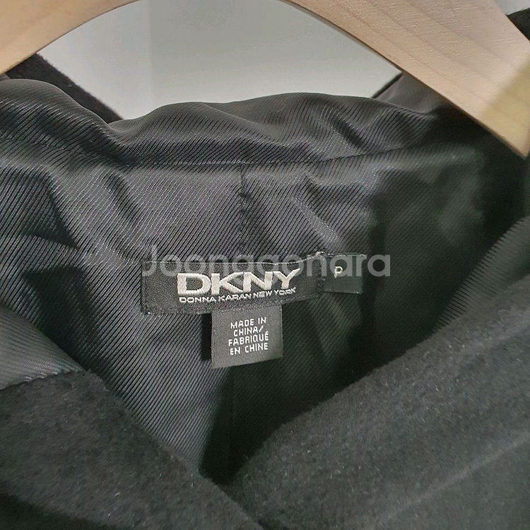 DKNY 앙고라울 후드코트--2