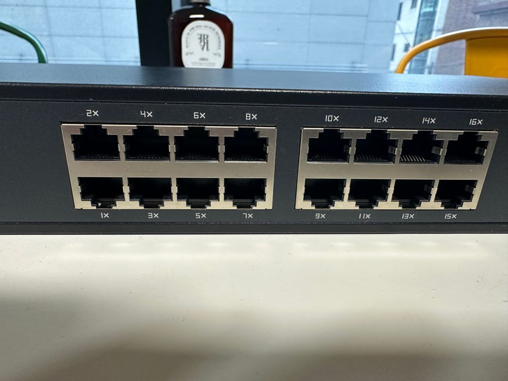 ipTIME SG16001 기가비트 스위치허브 공유기 판매합니다.--1