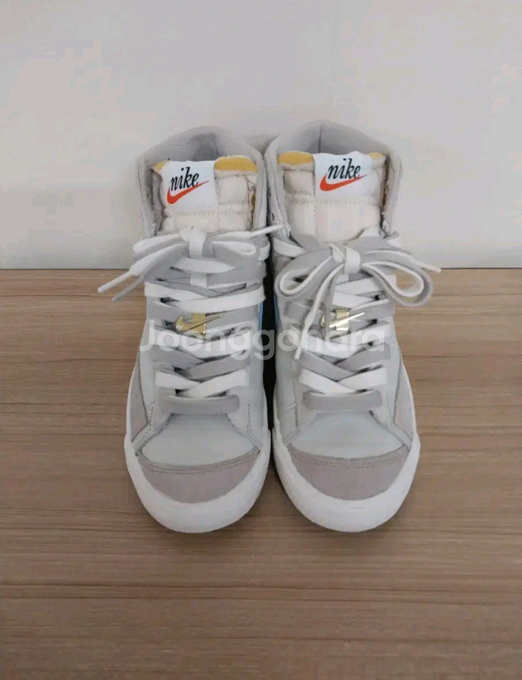 여성 나이키 블레이저 미드77 SE 라이트본 운동화 (235)--0