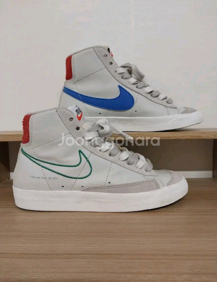 여성 나이키 블레이저 미드77 SE 라이트본 운동화 (235)--4