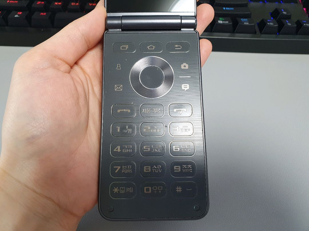 갤럭시 폴더2 2021 / 32GB / 그레이 이미지