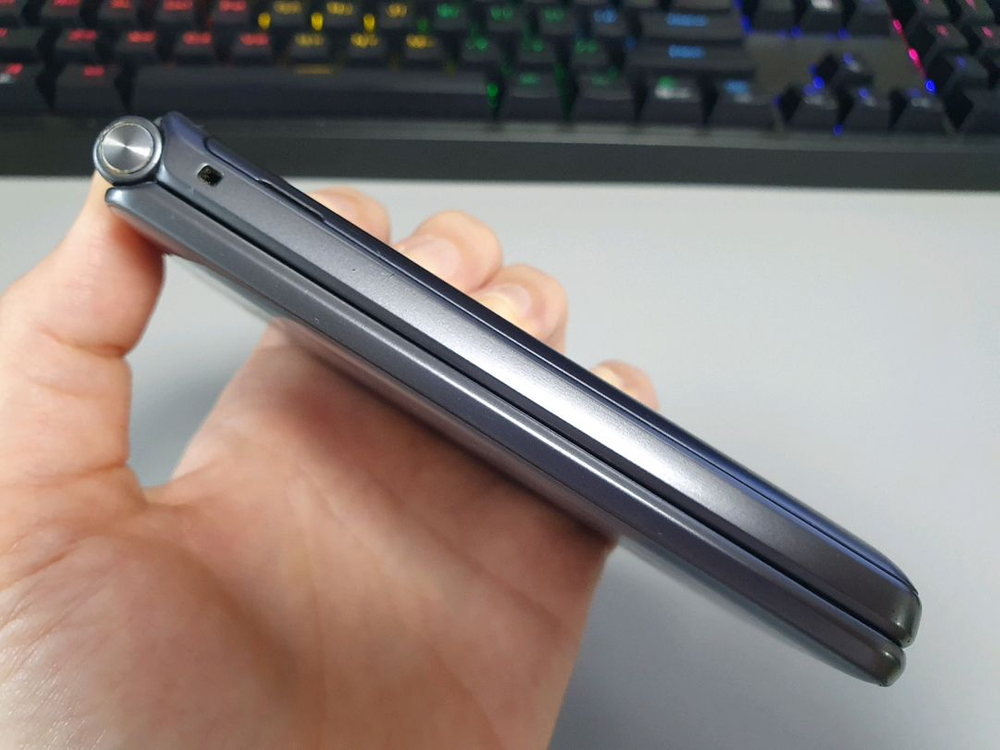 갤럭시 폴더2 2021 / 32GB / 그레이 이미지