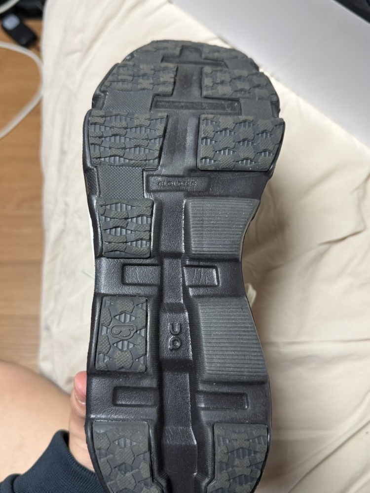 온러닝 파프 265 사이즈 팝니다--9