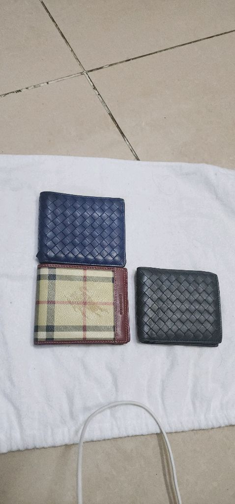 버버리 체크 반지갑/ 보테가베네타 반지갑 이미지