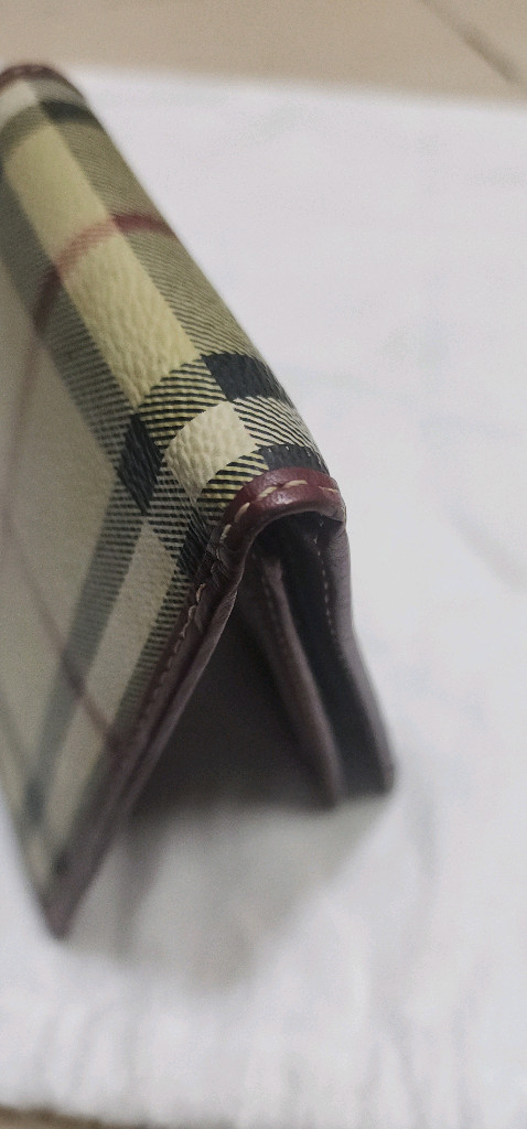 버버리 체크 반지갑/ 보테가베네타 반지갑 이미지