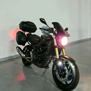 전국 1대뿐 풀튜닝 스즈키 SV650 판매합니다