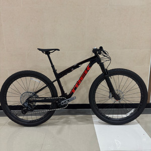 트렉 슈퍼칼리버 SLR 9.8 GX AXS 팝니다.