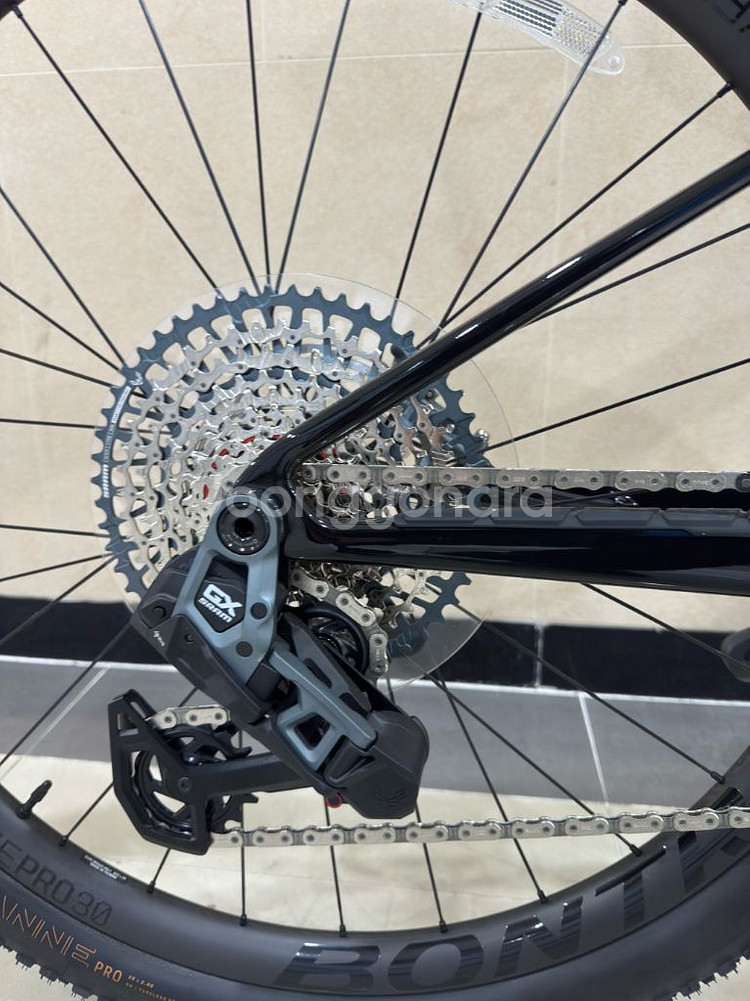 트렉 슈퍼칼리버 SLR 9.8 GX AXS 팝니다.--3