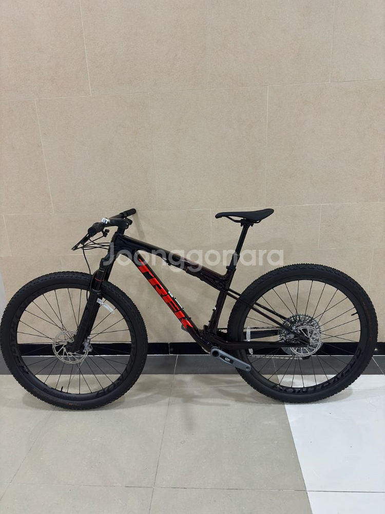 트렉 슈퍼칼리버 SLR 9.8 GX AXS 팝니다.--4