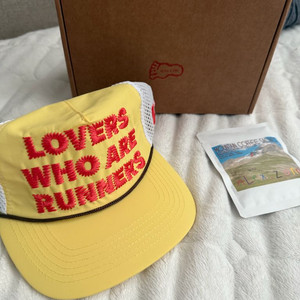 [os] 알렉스 조노 러버스 후 알 러너스 트러커 햇 옐로우