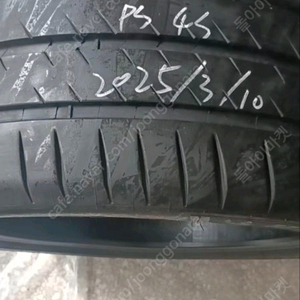 미쉐린 235 35 19,295 30 19 PS4S A0아우디 R8 타이어 판매합니다 이미지