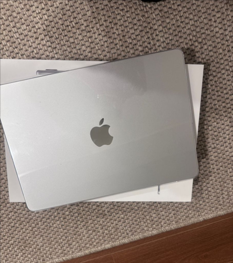 맥북에어 M3 13인치 16GB/512GB 이미지