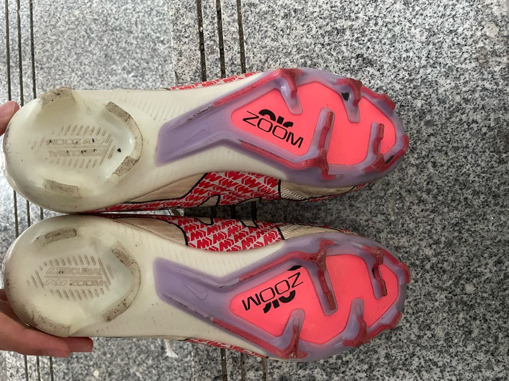 나이키 머큐리얼 슈퍼플라이 9 한정판 축구화 이미지