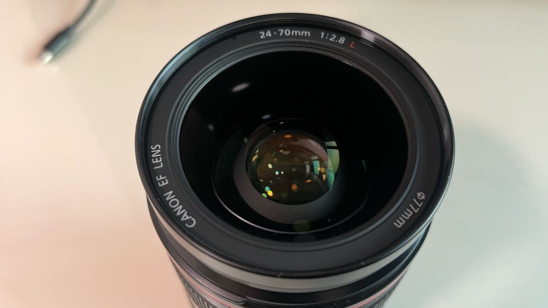 캐논 EF 24-70 2.8L USM 팝니다.--1