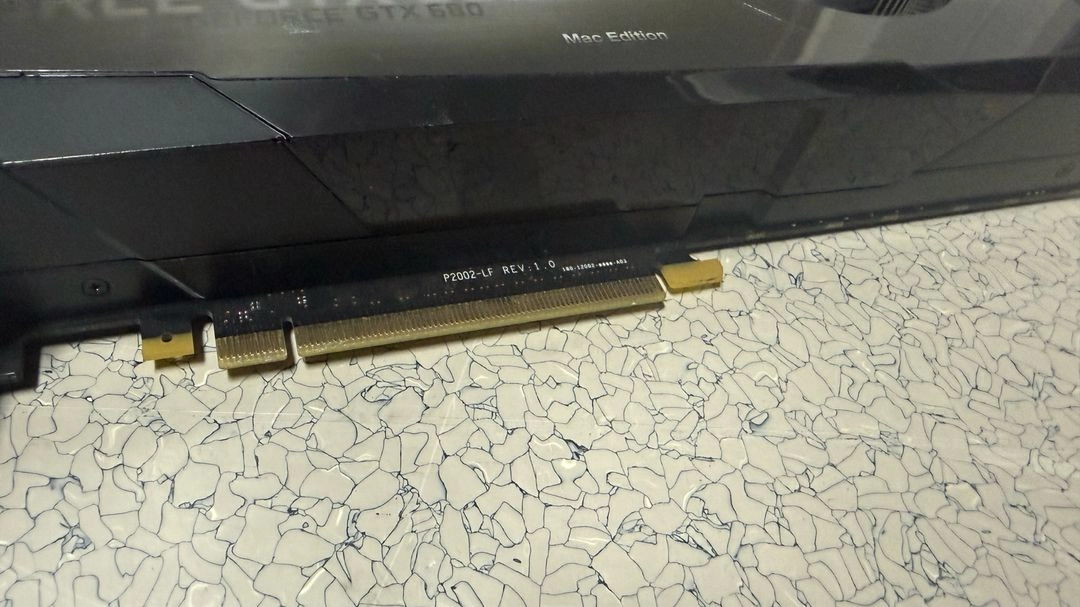 EVGA GeForce GTX 680 그래픽카드 이미지