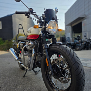 로얄엔필드 인터셉터650 21년식 1만 블박2채널 깔끔한바이크 최저가판매