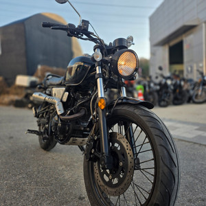 부캐너125 22년 1만 입문용 클래식바이크 최저가 판매합니다