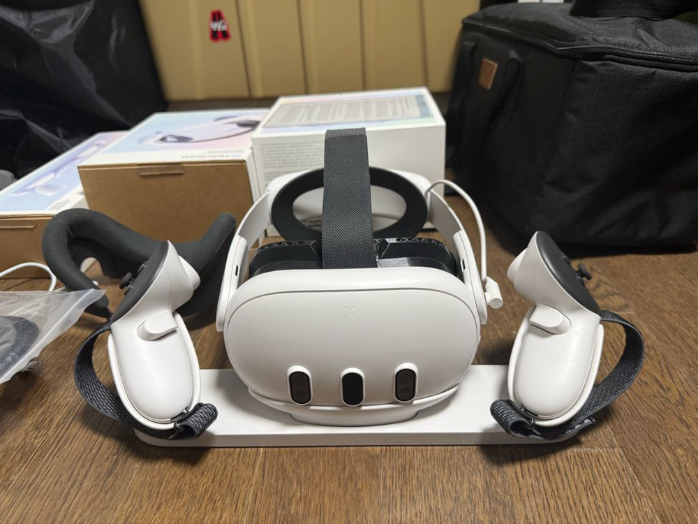 메타 퀘스트 3 128GB + 정품악세사리 세트--1