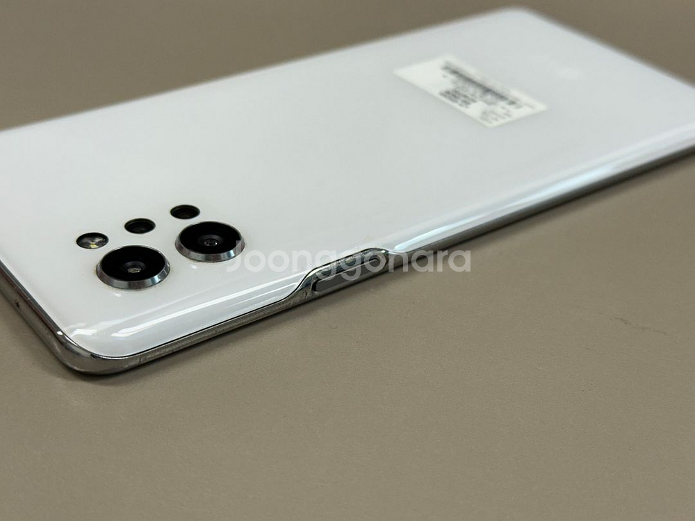 (8만원)LG Q92 화이트 128G 미파손 무잔상 SSS급 초깨끗 단말기 실사용 추천--3