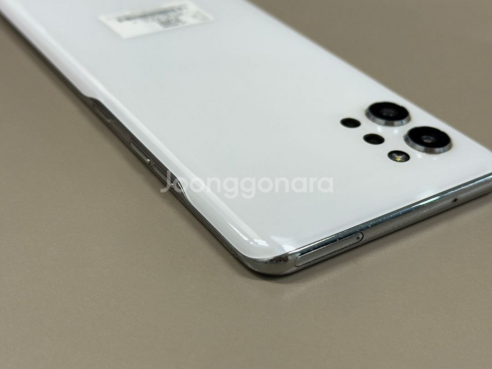 (8만원)LG Q92 화이트 128G 미파손 무잔상 SSS급 초깨끗 단말기 실사용 추천--4