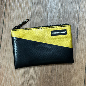 프라이탁 블레어 카드지갑/파우치