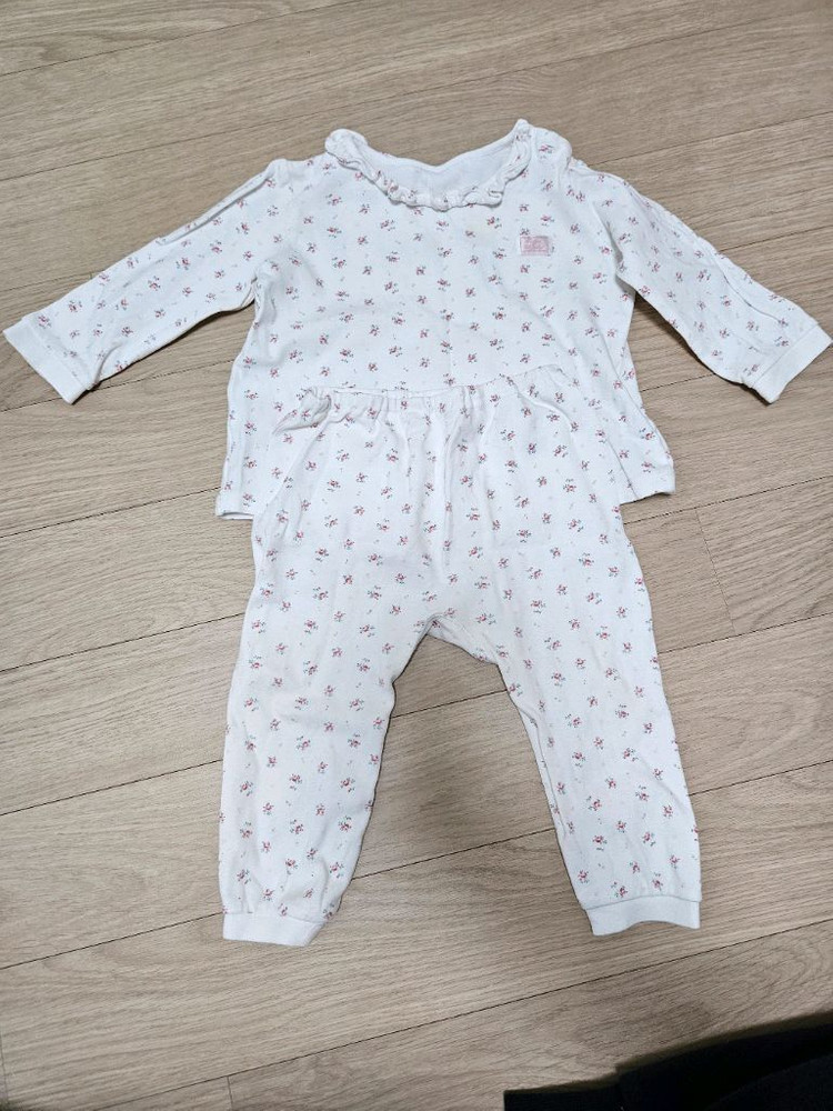 타티네쇼콜라 내의 90사이즈 4벌 택포1만원--1