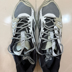 아식스 키코 젤카야노14 피드몬트 그레이 280 판매합니다.