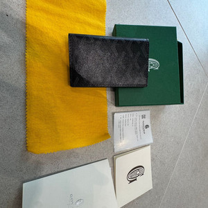 고야드 한정판 생피에르 카드지갑 새상품