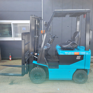 신차급 유니케리어 1.5톤 전동지게차 판매