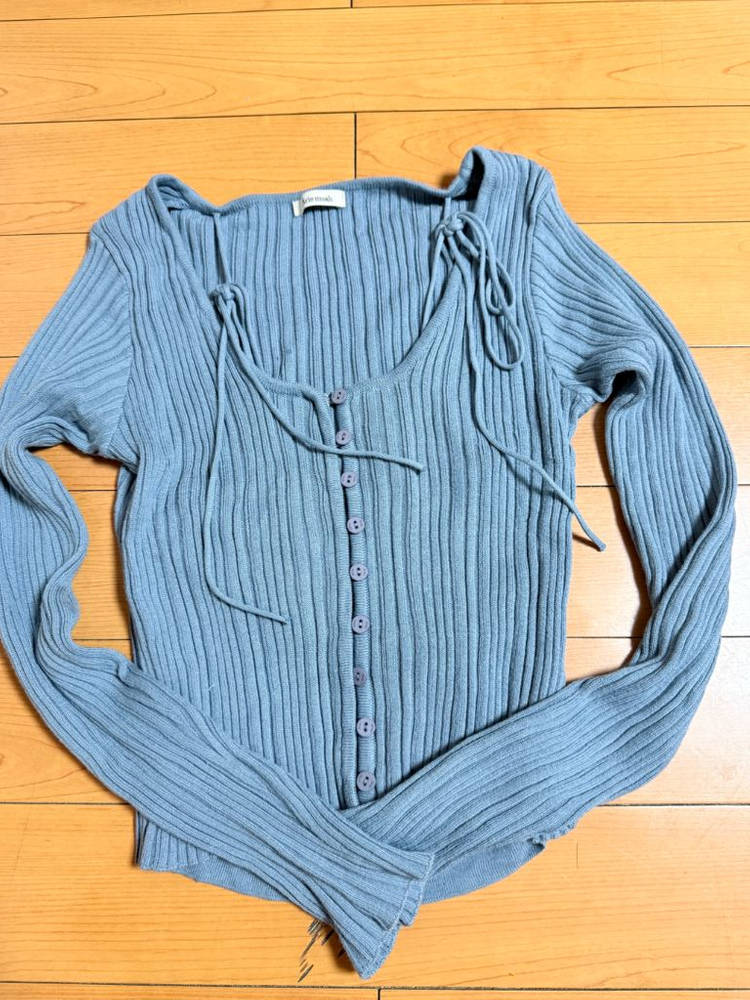 아비에무아 니트탑--0