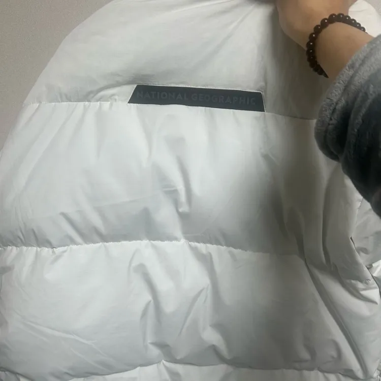내셔널 지오그래픽 숏패딩 팔아요 이미지