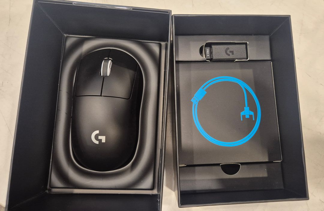 로지텍 PRO X SUPERLIGHT 무선 게이밍 마우스 MR0106 택포 이미지