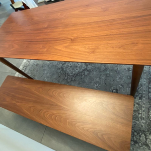 까사미아(Casamia) 헬싱키 6인 식탁테이블 + 3인 벤치 세트 판매