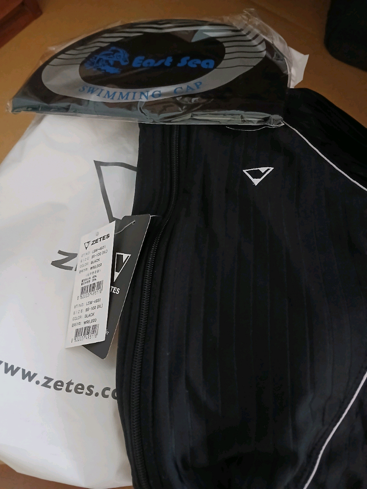 여성 집업 아쿠아 수영복 이미지