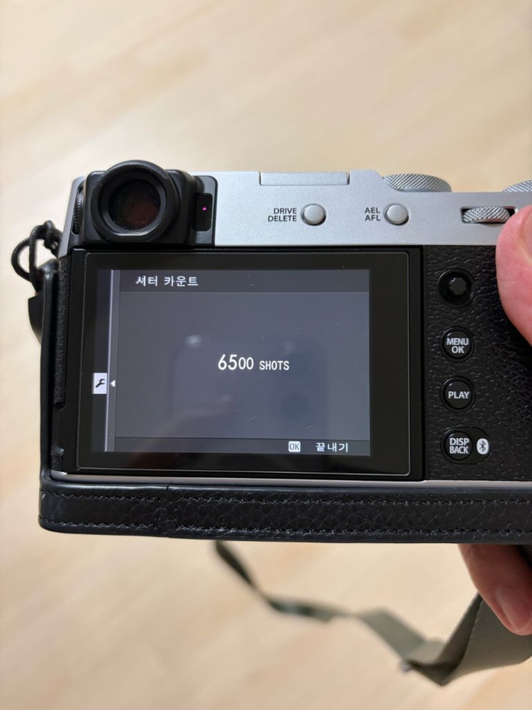 후지필름 X100VI 실버 및 악세사리 정가보다 68,800 낮춰서 판매합니다--2