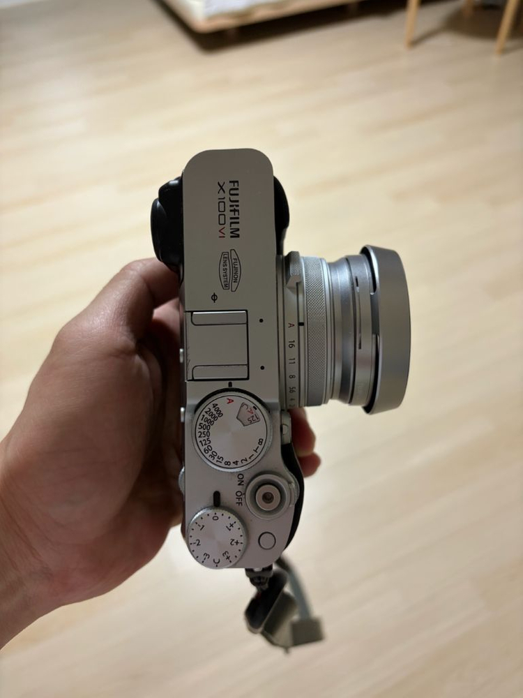 후지필름 X100VI 실버 및 악세사리 정가보다 68,800 낮춰서 판매합니다--4