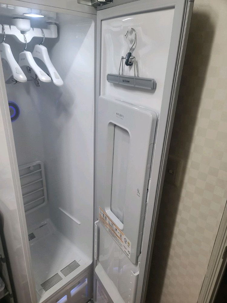 LG스타일러 팝니다.(S3BF) 제조년월 23년 11월--2