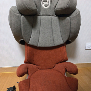 싸이벡스 주니어 카시트