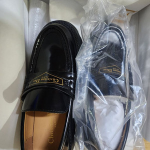 새상품 디올 boy플랫폼 로퍼 36사이즈