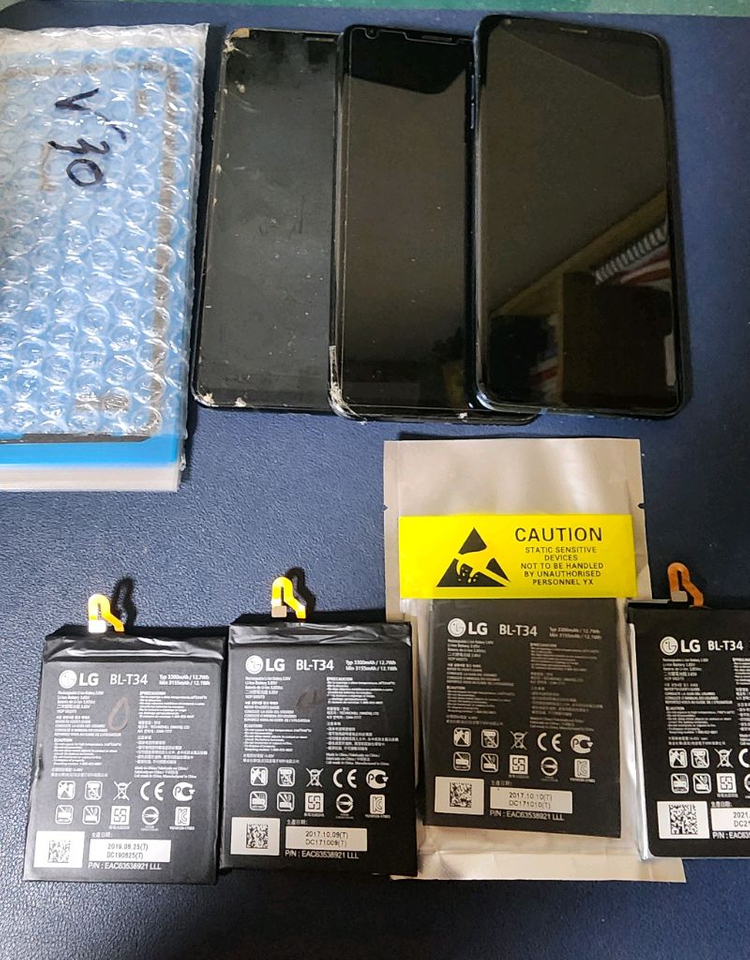 LG V30+ 플러스 / q7 팝니다.--2