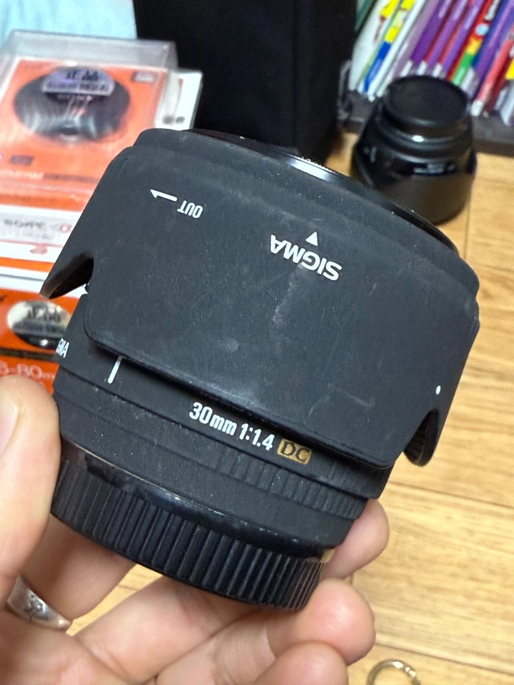 시그마 30mm F1.4 렌즈 (소니 a마운트용) - 안심되는 중고거래