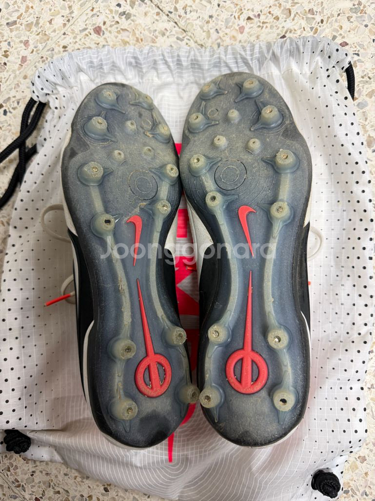 나이키 티엠포 엘리트 AG축구화 270--1