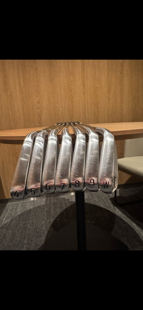 (정품) PXG 0211ST 7아이언 세트 (4-p) 판매합니다. 샤프트 : 뉴다이나믹골드 120 S200)--1