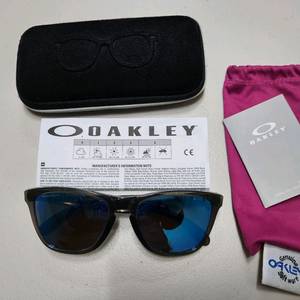 오클리 프로그스킨 선글라스 OO9245 룩소티카코리아 정품