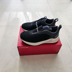 (새상품) 뉴발란스 유아 키즈 운동화 판매합니다