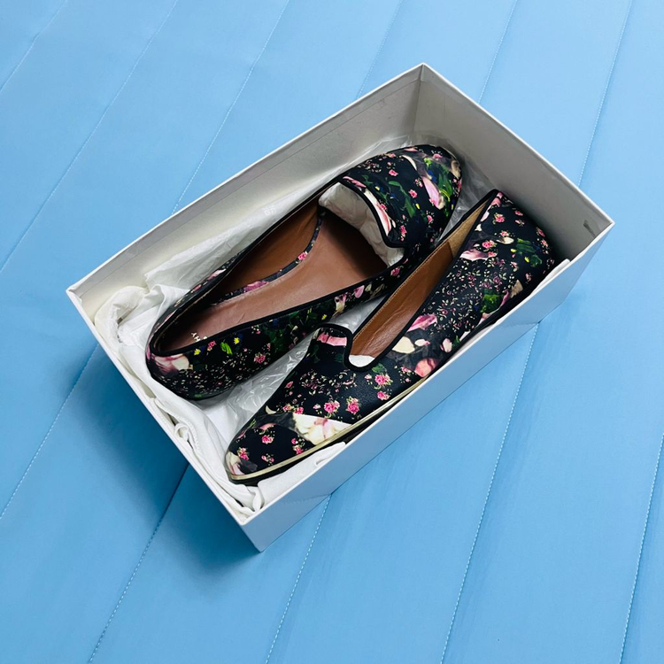 지방시 플라워 구두--1