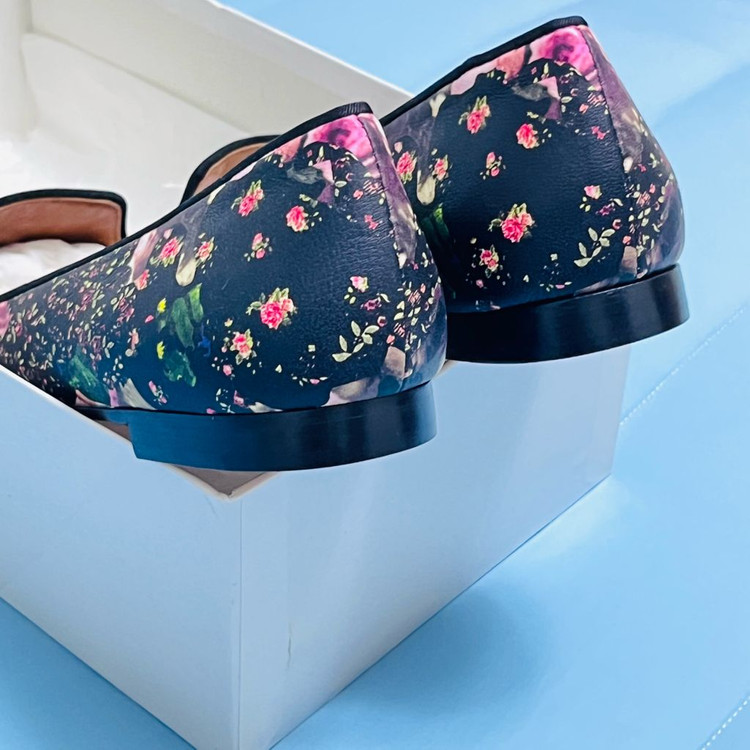 지방시 플라워 구두--5